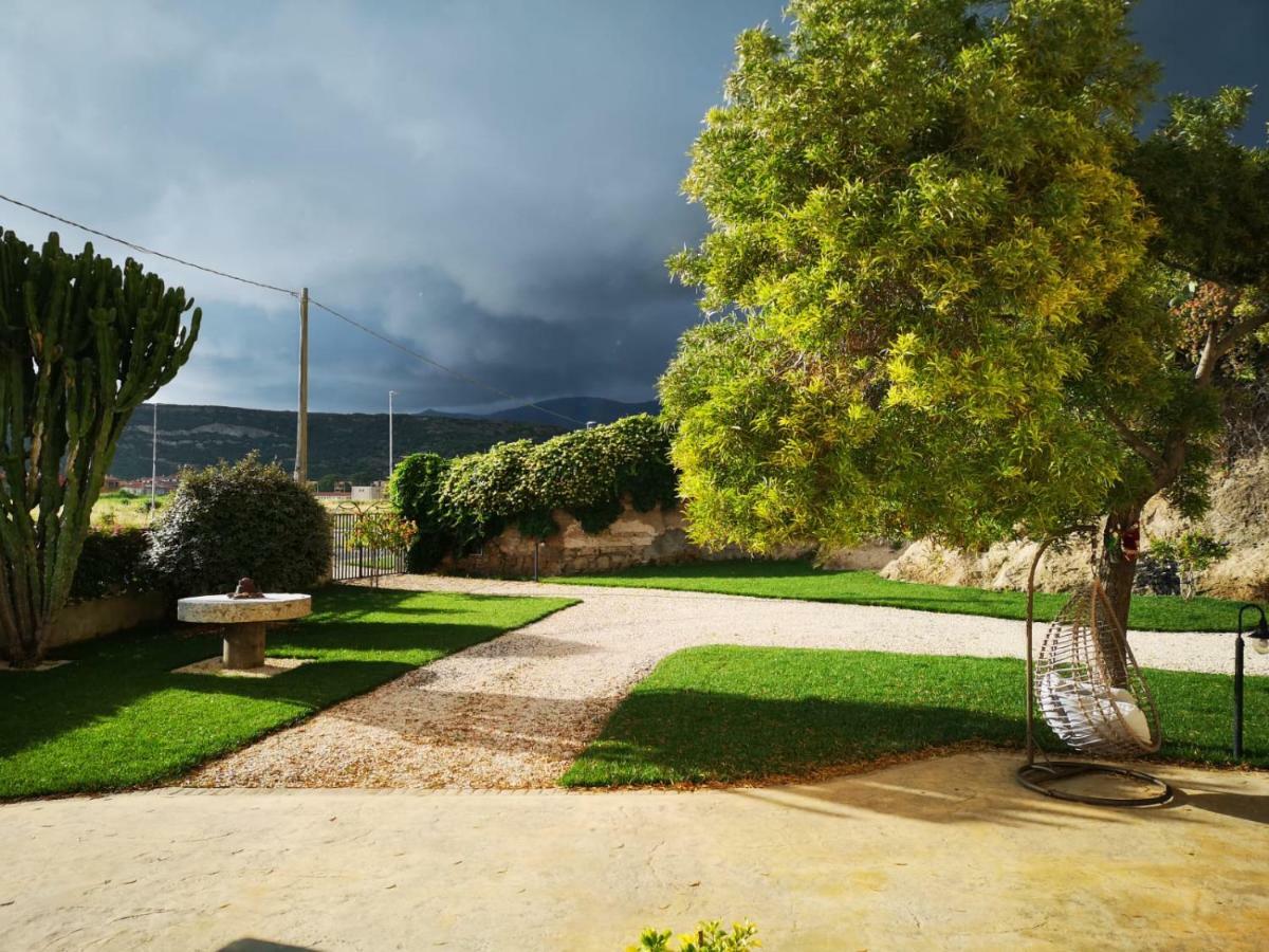 Luxury Home Bosa Marina ,Oristano ภายนอก รูปภาพ